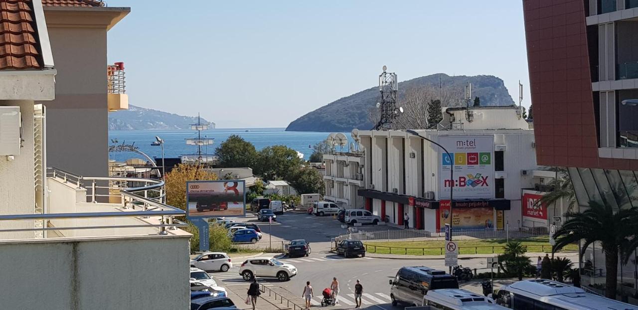 Apartments Pier Budva Bagian luar foto