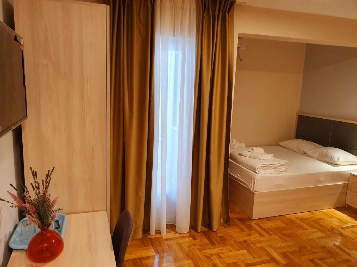 Apartments Pier Budva Bagian luar foto