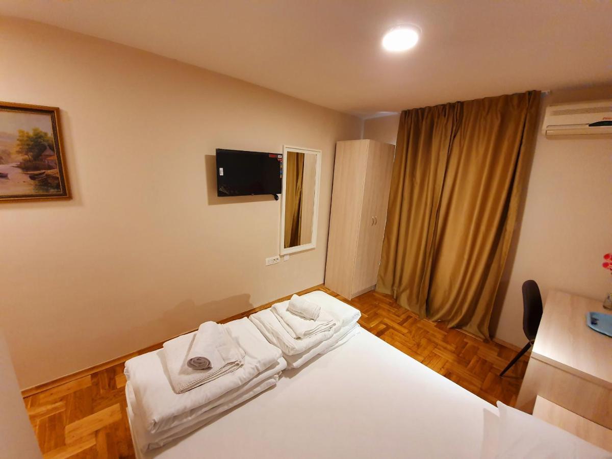 Apartments Pier Budva Bagian luar foto