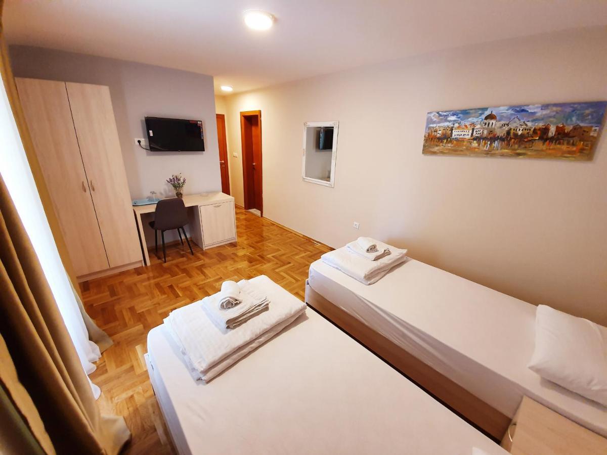 Apartments Pier Budva Bagian luar foto