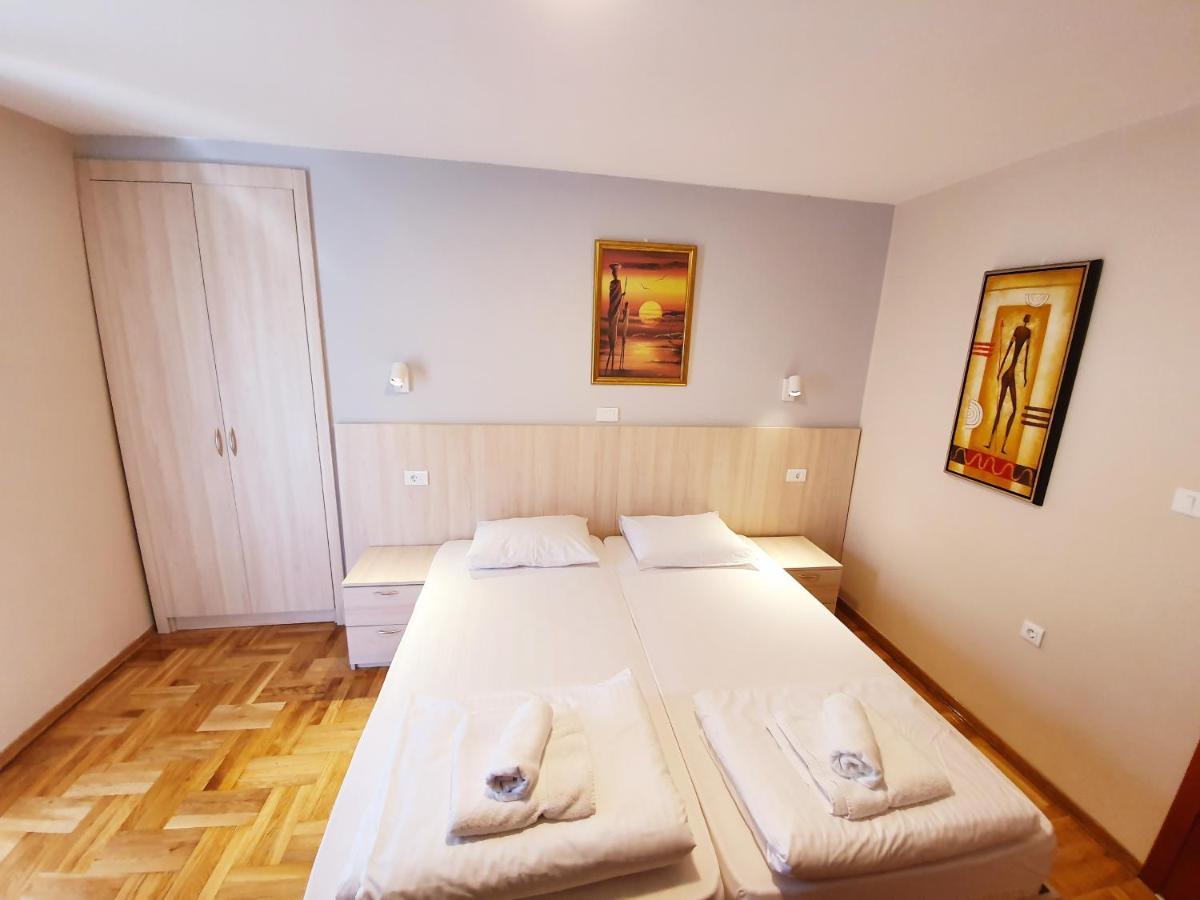 Apartments Pier Budva Bagian luar foto