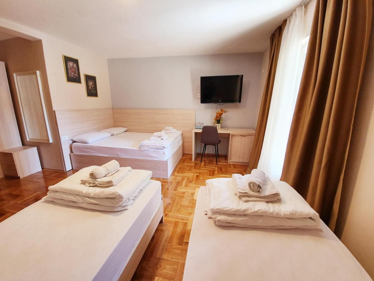 Apartments Pier Budva Bagian luar foto